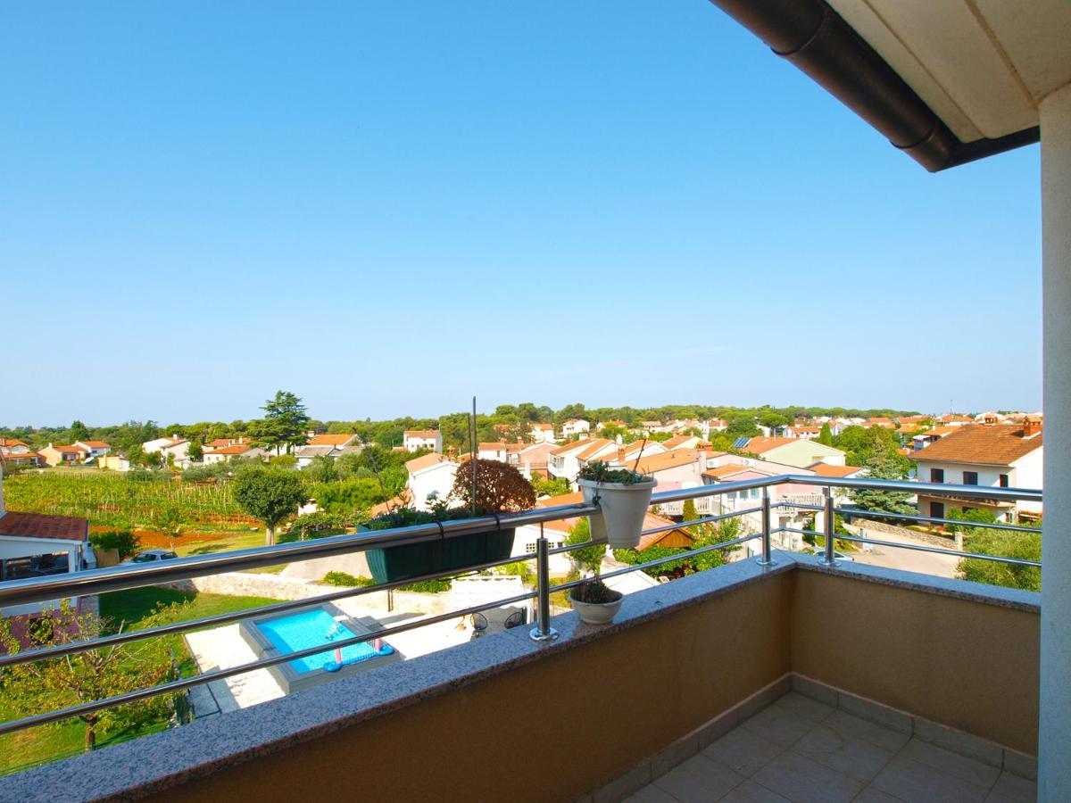 Apartments Majda 1932 Фажана Экстерьер фото